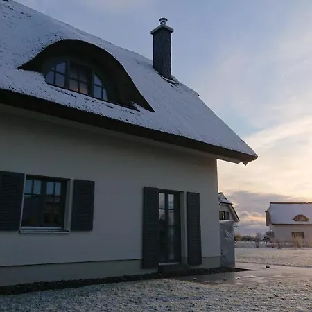 Reetdachhaeuser Am Bakenberg Dranske Buitenkant foto